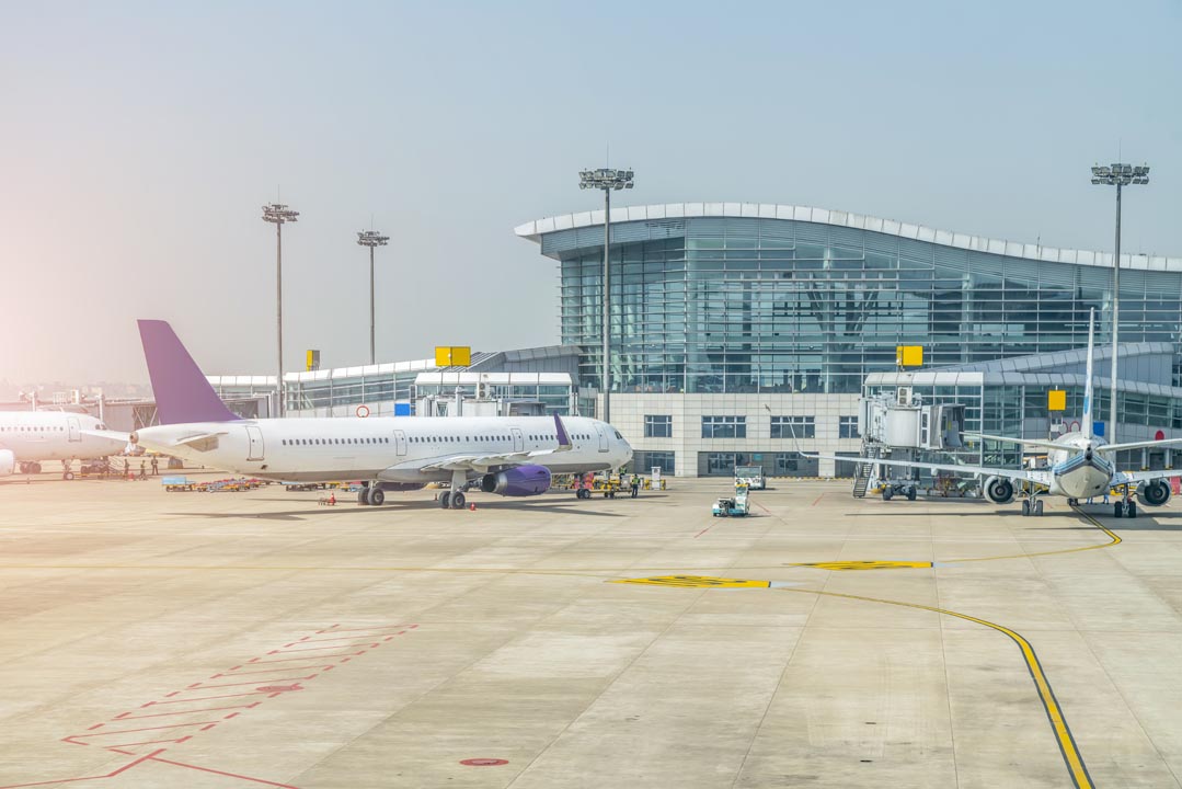 Miles de trabajadores del aeropuerto de Heathrow se declararán en huelga a partir del 2 de abril